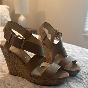 Women's Tan Wedge Sandals